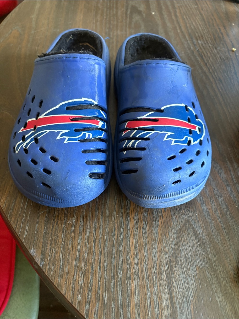 Blue Buffalo Logo Slip-On Men’s Clog Slippers